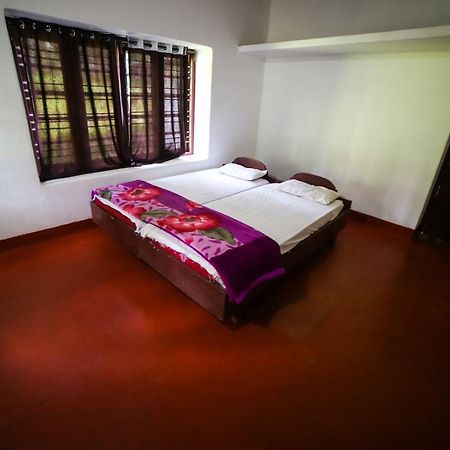 Misty Valley Hill Resorts Nelliyampathy Екстериор снимка